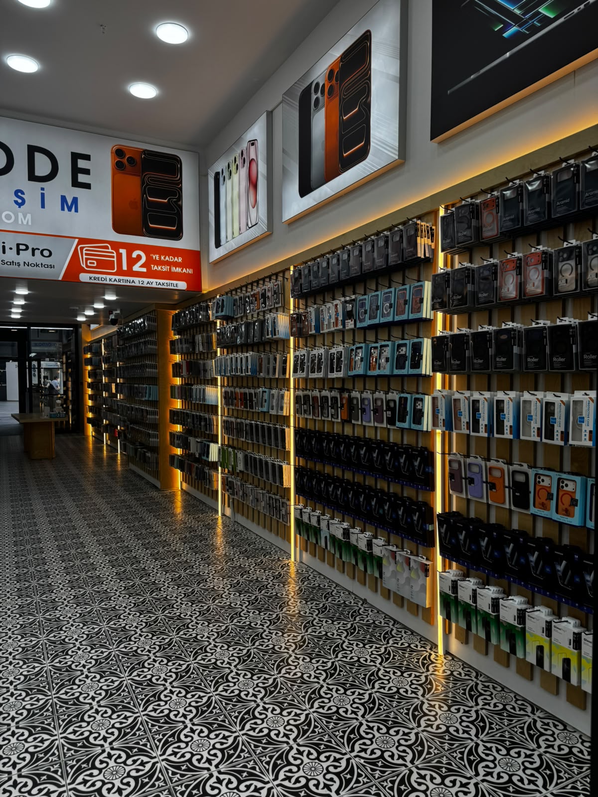 iPhone 15 vitrin Cadde İletişim