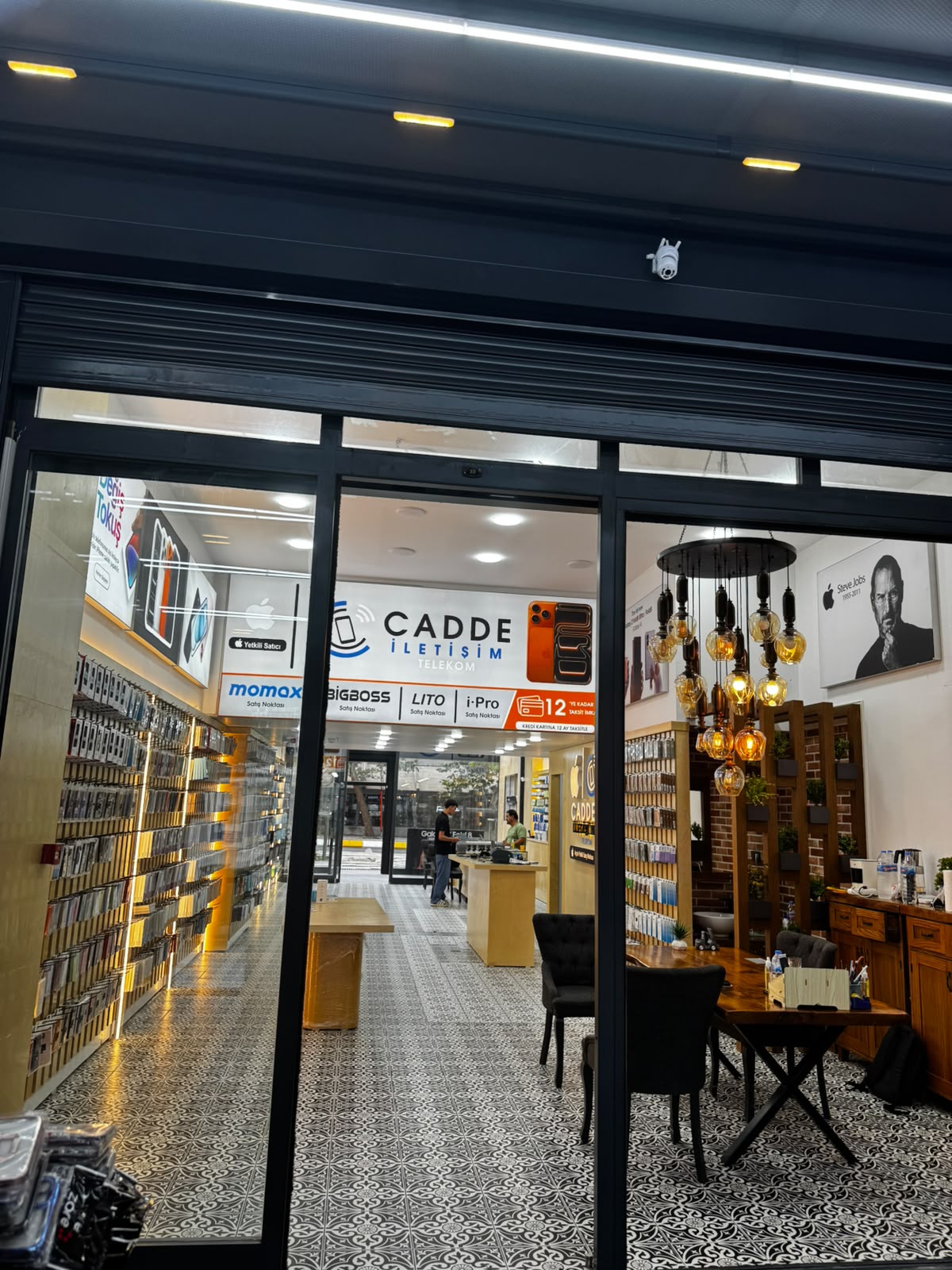 Müşteri bekleme alanı Cadde İletişim